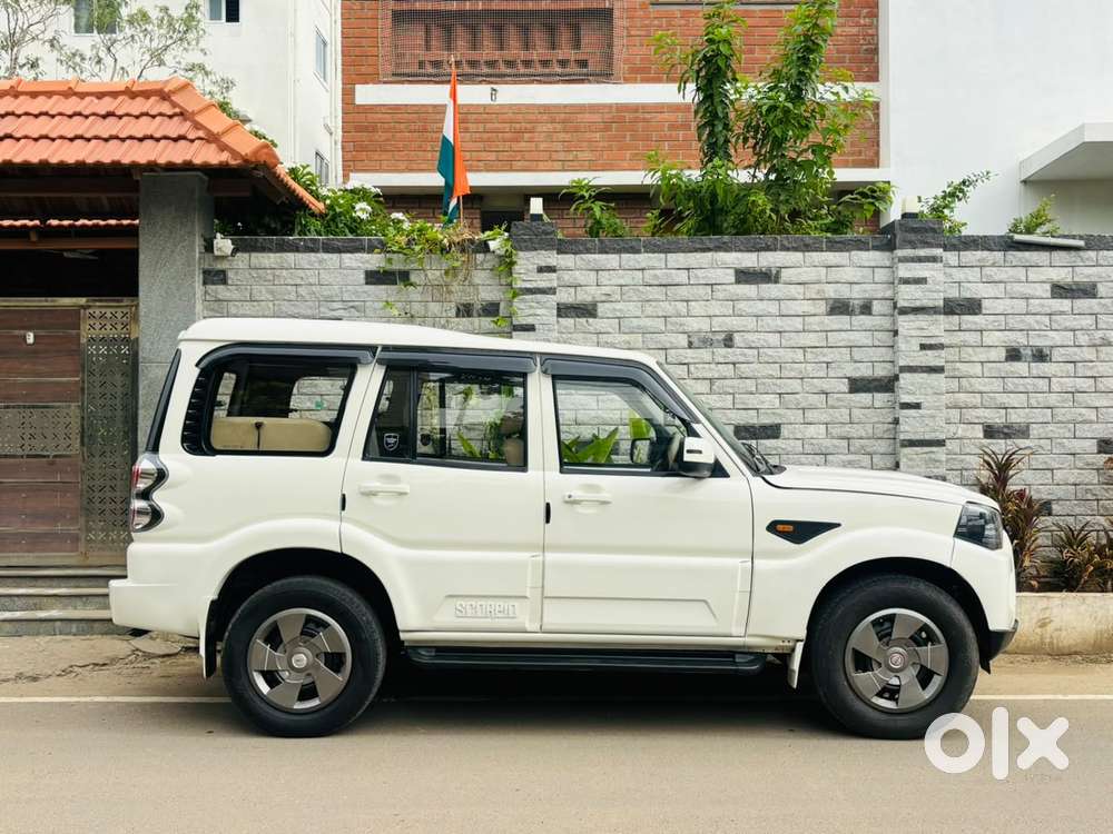 Mahindra Scorpio S4, 2014, Diesel