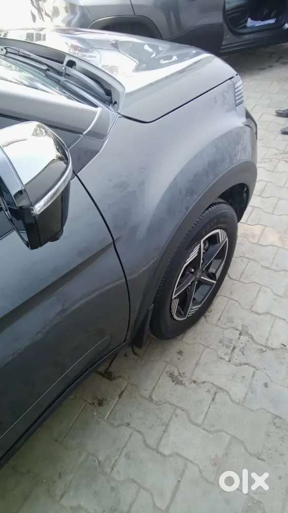 Tata Nexon 2025 Cng & Petrol 16800 Km Driven