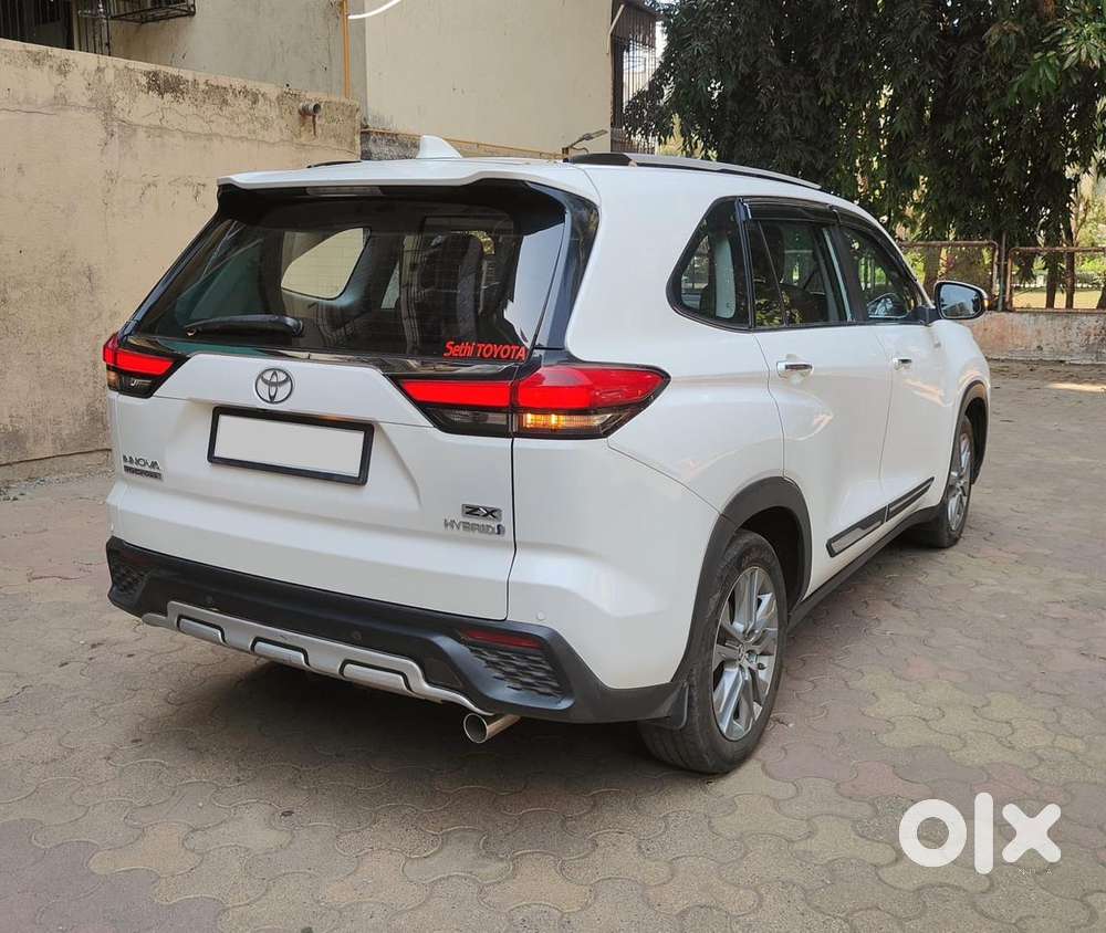 Toyota Innova Hycross 2.0 Zx (o) Hybrid 7 Str, 2024, Cng & Hybrids