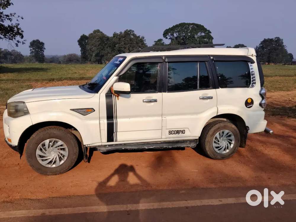 Scorpio S2 Full कन्डीशन में गाड़ी है।