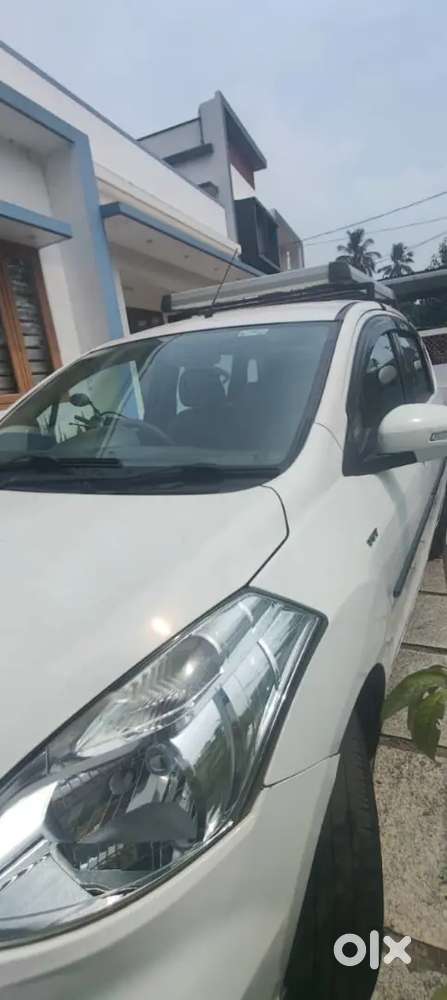 Maruti Suzuki Ertiga Zx+ 2017 Petrol 83000 Km Driven.good Condition