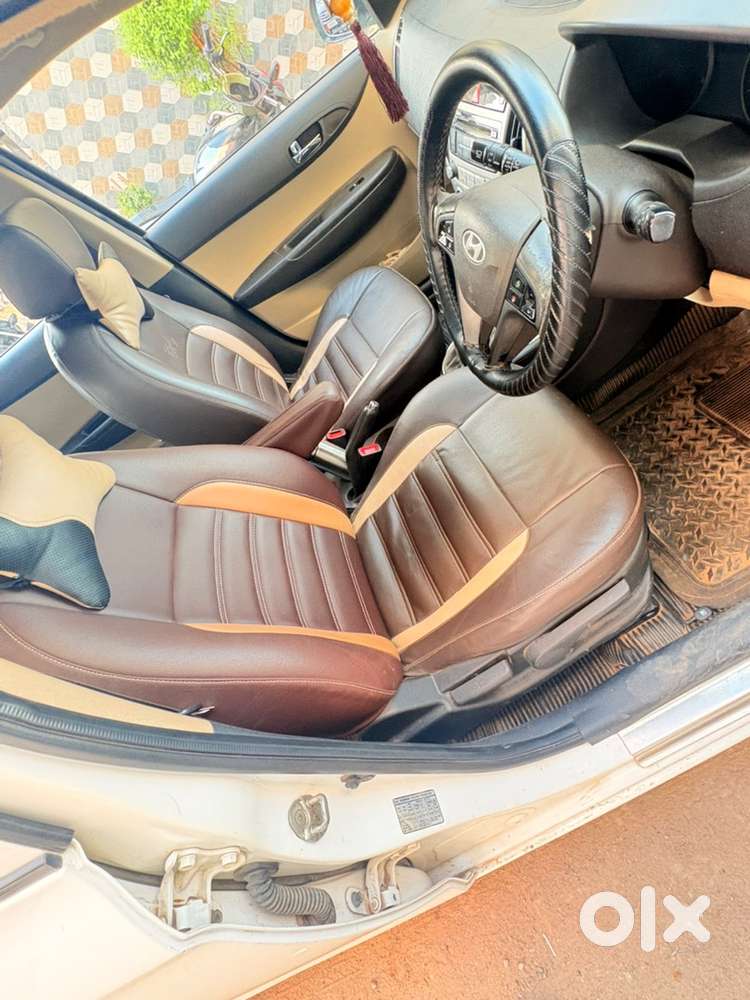 Well-maintained Hyundai I20 Asta (o) 2012 | Top Model | New Tyres