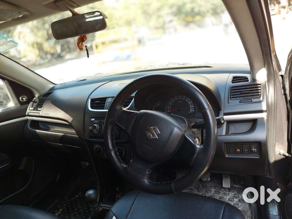 Maruti Suzuki Swift Lxi Optional-o, 2017, Petrol