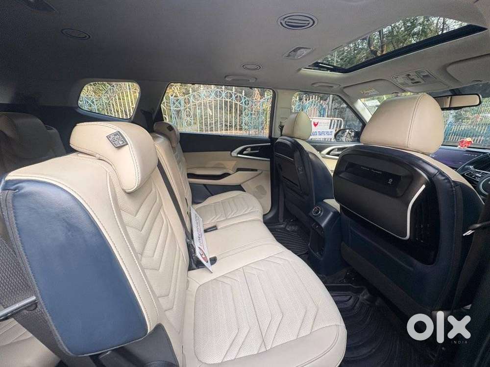 Kia Carens Luxury (o)1.5 Diesel At 7 Str, 2023, Diesel