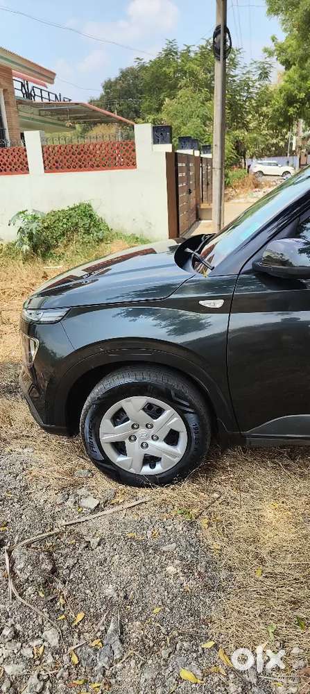 Hyundai Venue 2021 Automatic Petrol Well Maintained