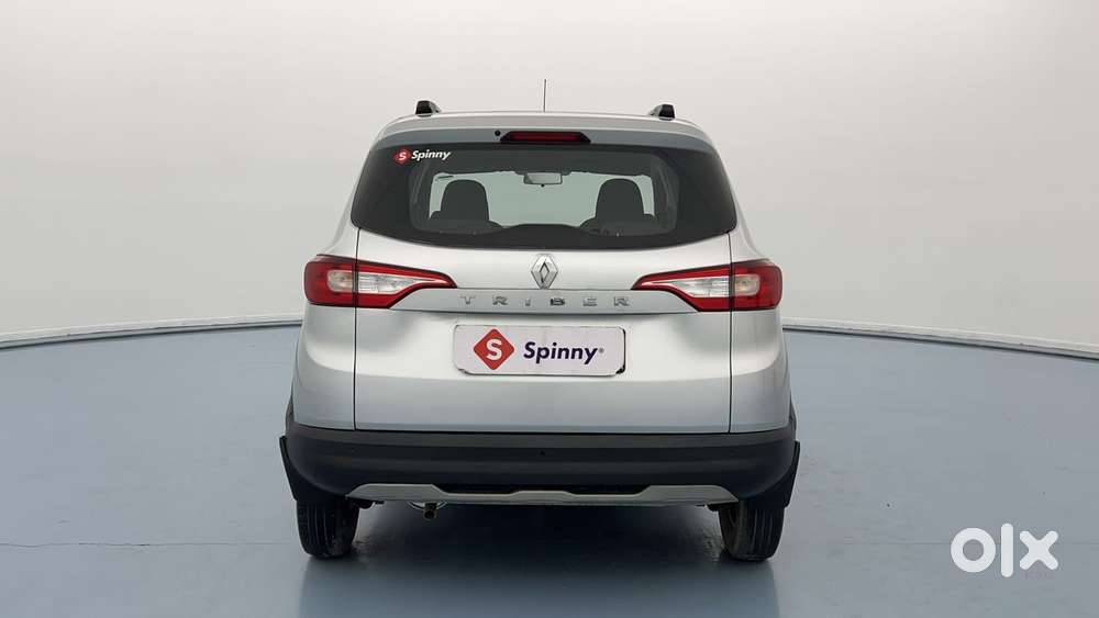 Renault Triber Rxt, 2023, Petrol