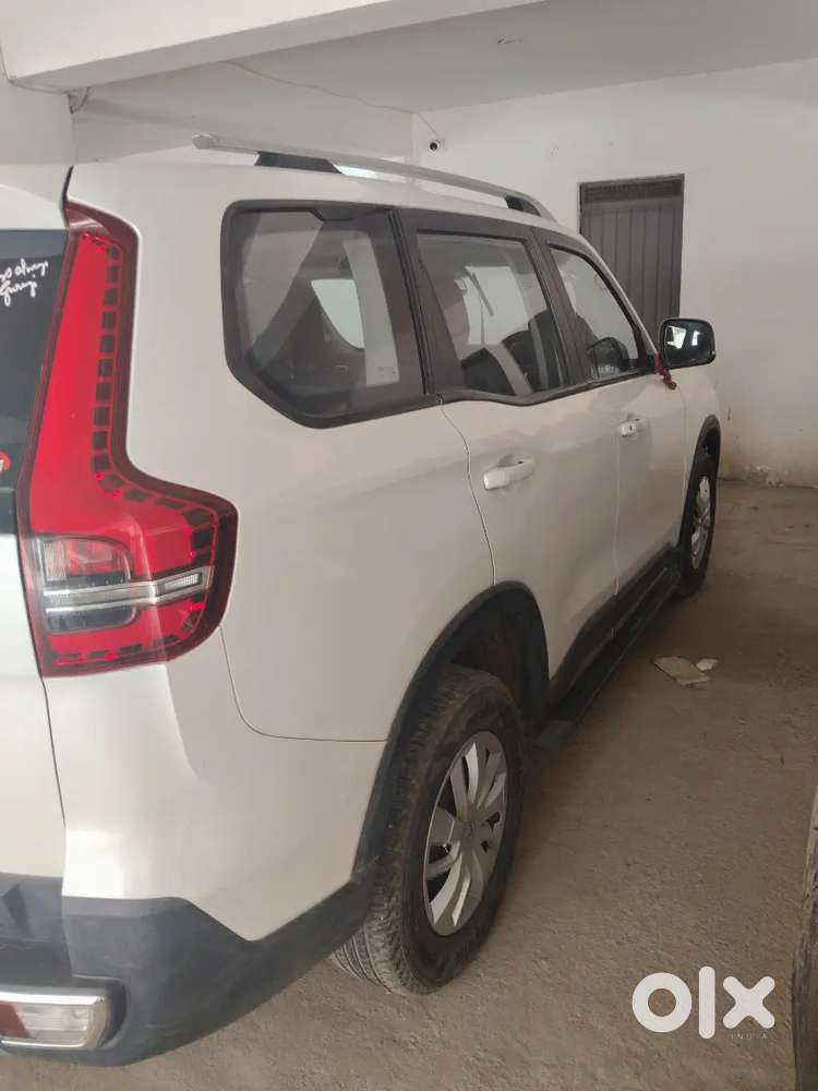 Mahindra Scorpio-n 2023 Diesel 32000 Km Driven Alexa Commanding