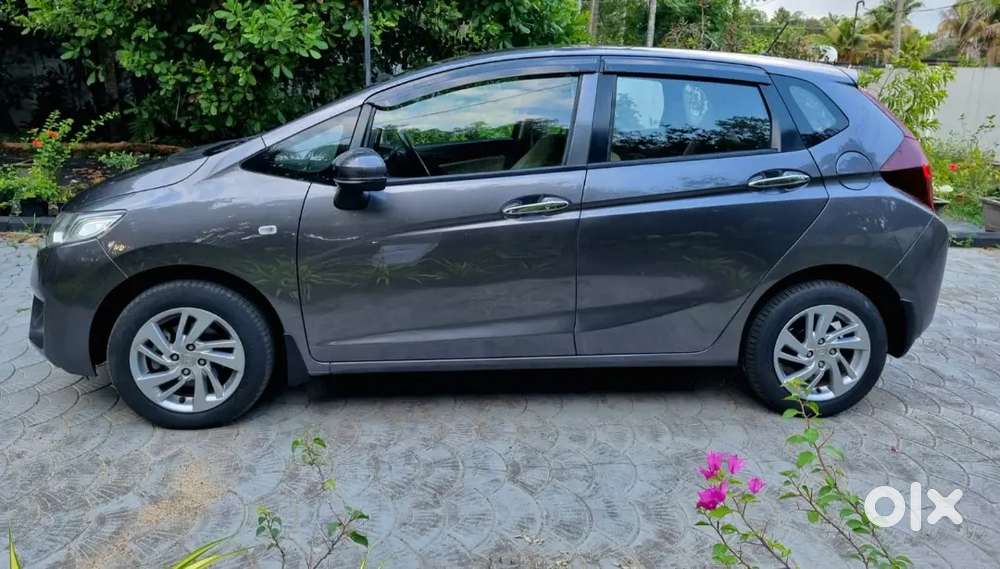 Honda Jazz 2019 Petrol Well Maintained