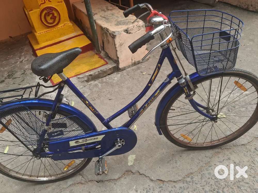 I want to buy an women cycle