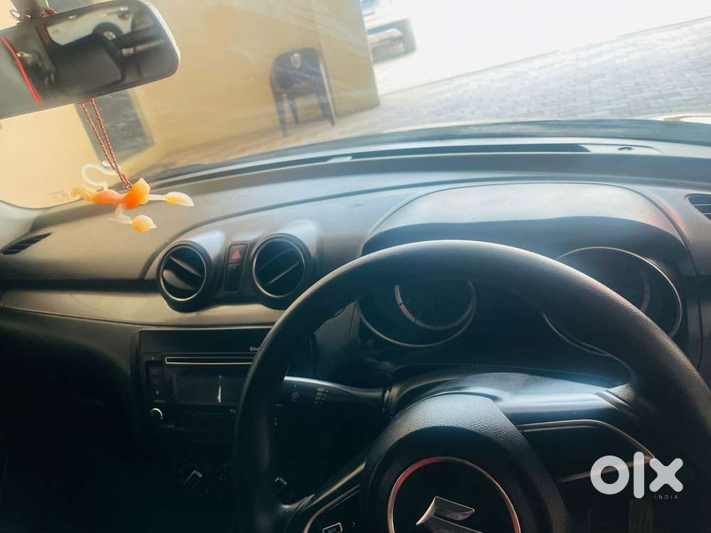 Maruti Suzuki Swift Vxi 1.2 Abs Bs-iv, 2018, Petrol