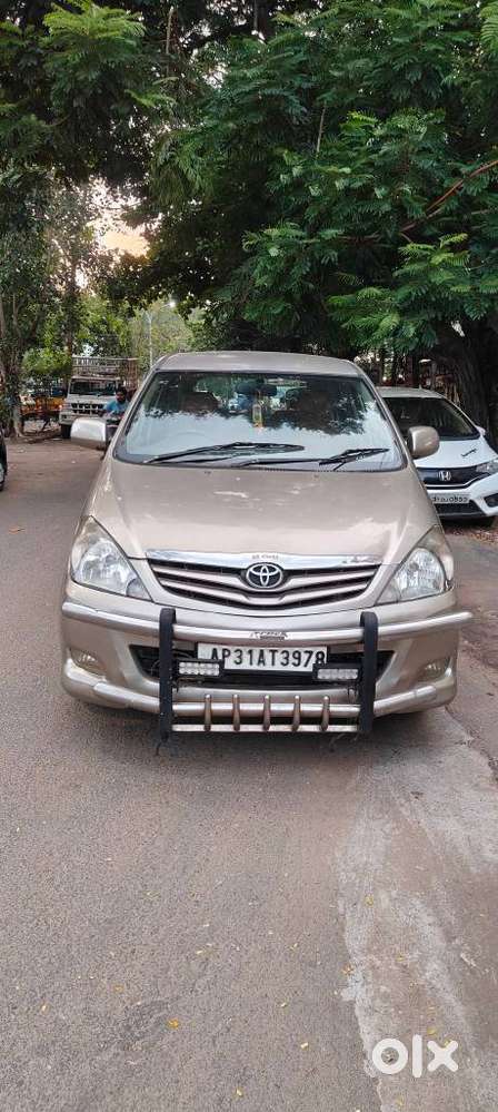 Toyota Innova 2.5 G (diesel) 8 Seater, 2007, Diesel
