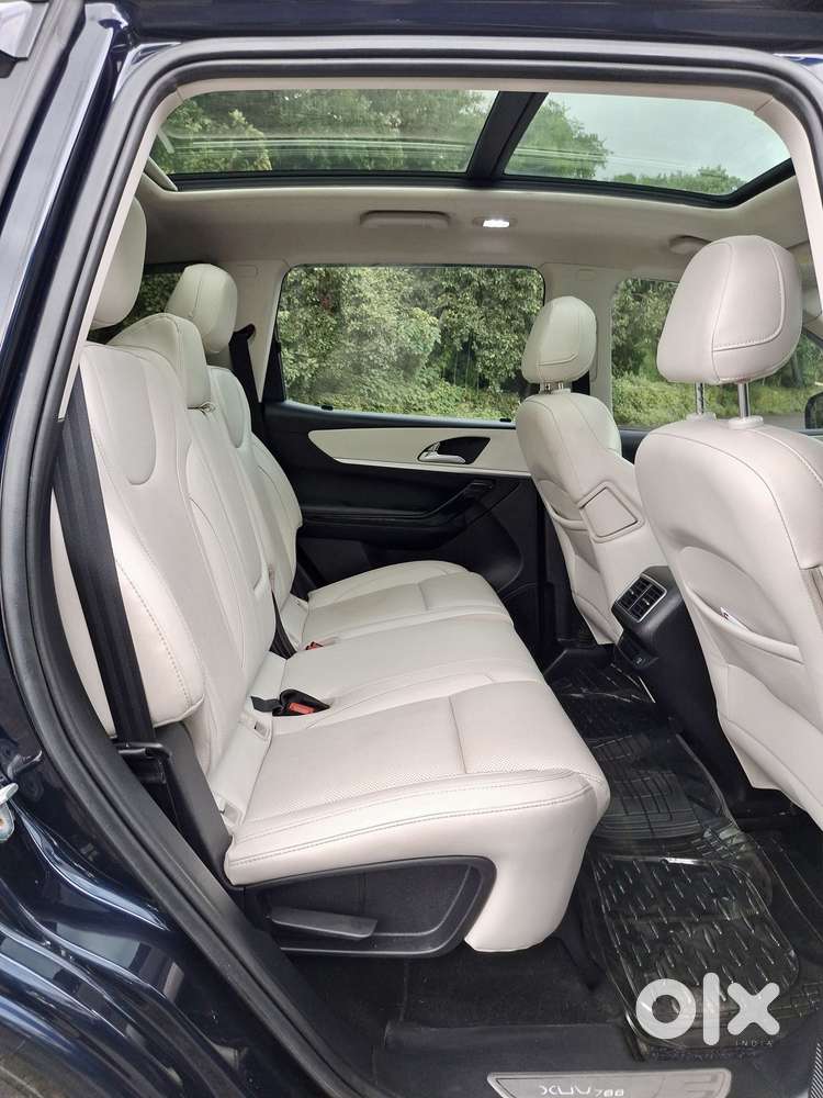 Mahindra Xuv700 2.2 Ax 7 Diesel At Str, 2022, Diesel