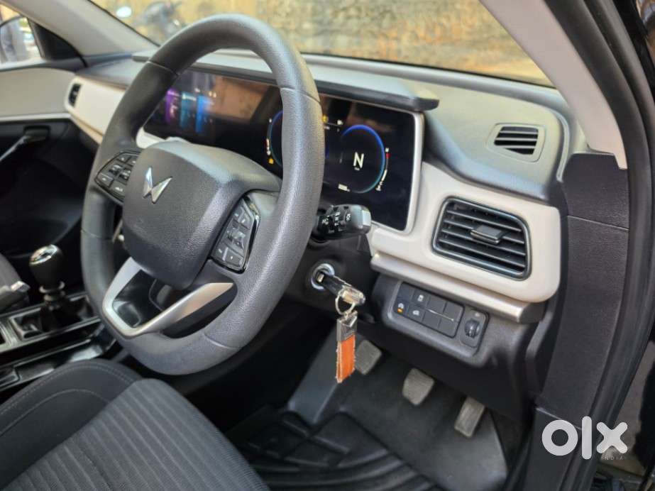 Mahindra Xuv700 2.2 Ax 5 Diesel Mt 7 Str, 2024, Diesel
