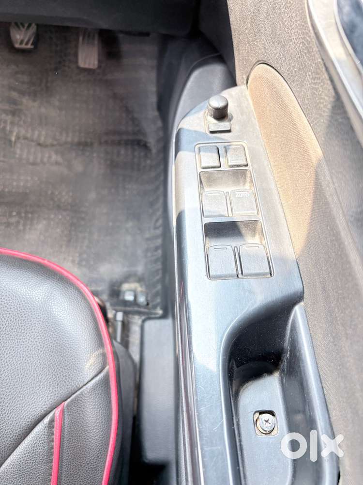 Maruti Suzuki Swift 2017 Petrol 68000 Km Driven