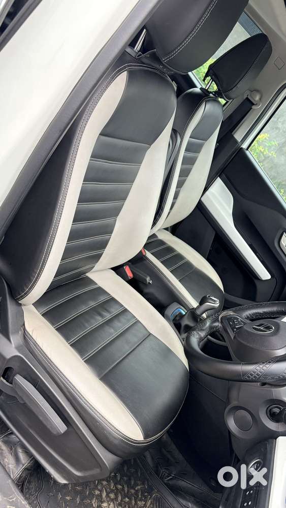 Tata Punch Creative Dual Tone Mt Sunroof, 2024, Petrol