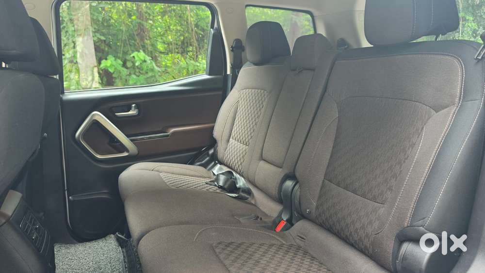 Mahindra Scorpio N Z4 Petrol Mt 7 Str, 2023, Petrol