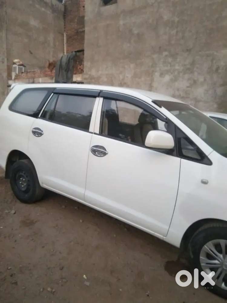 Toyota Innova Diesel 2015