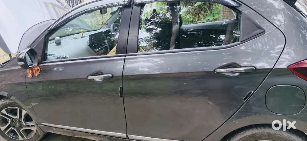 Tata Tiago 1.2 Revotron 2025 December Manufacture