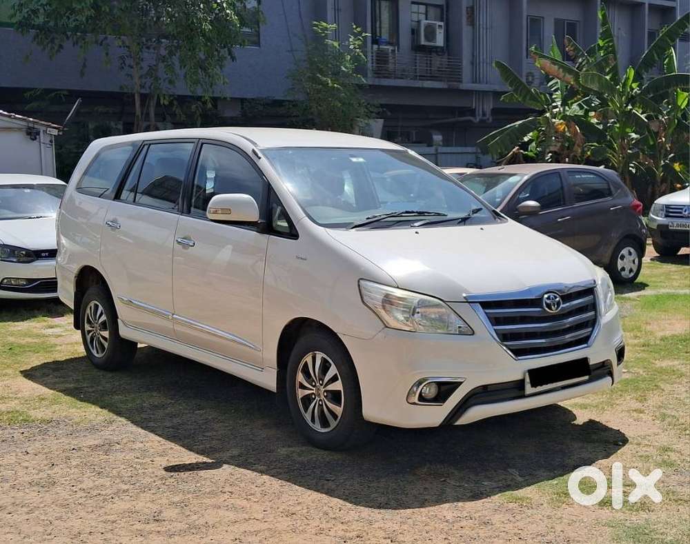 Toyota Innova [2013-2016] 2.5 V Diesel 7 Str, 2015, Diesel