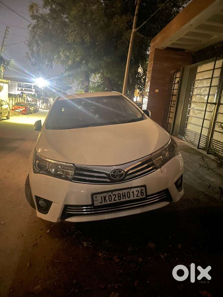 Toyota Corolla Altis 2014 Petrol Good Condition..fixed Price