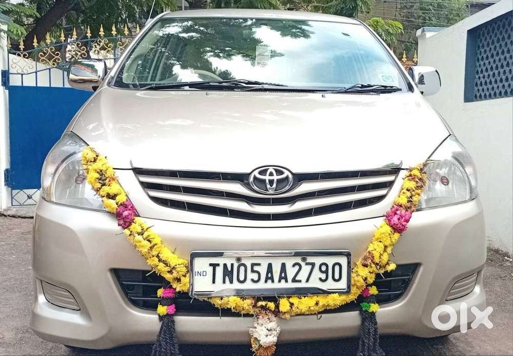 Toyota Innova 2.5g 2009 Model Single Owner Full Company Serviced Car