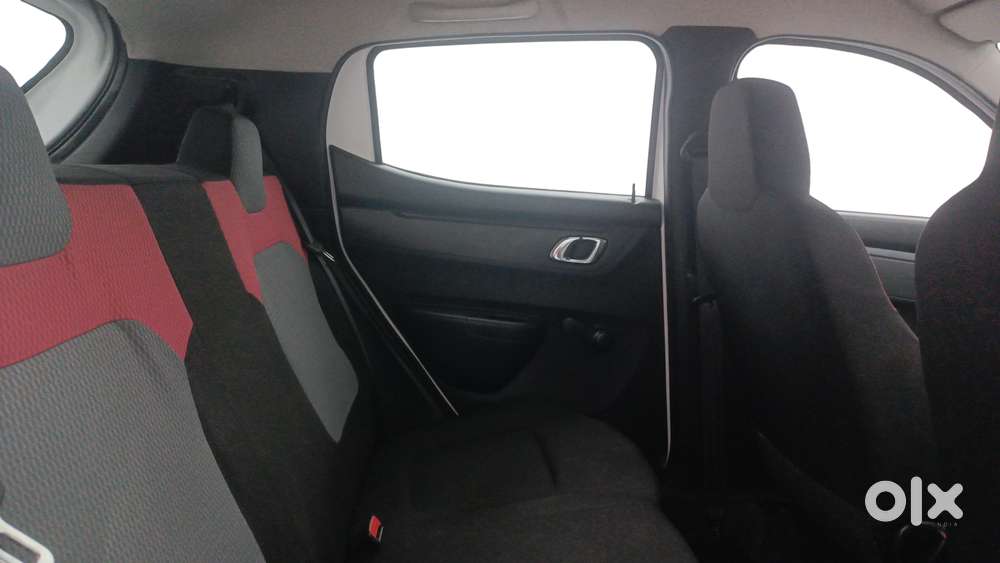 Renault Kwid 2019-ongoing 1.0 Rxt Amt (o), 2019, Petrol
