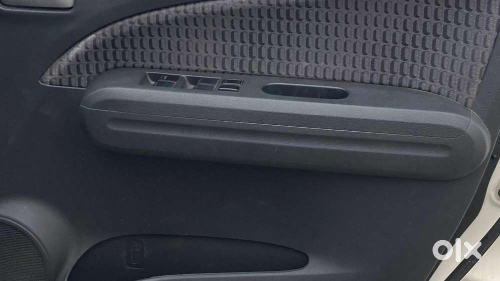 Maruti Suzuki Ritz Vxi, 2015, Petrol