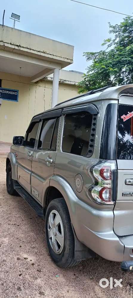 Mahindra Scorpio S6+ Top Model