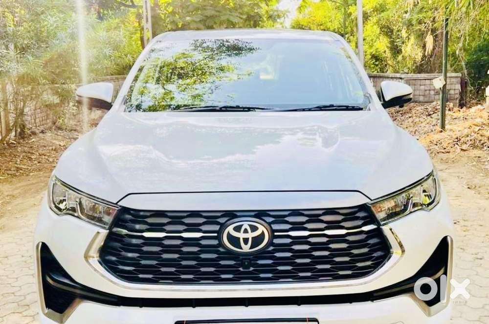 Toyota Innova Hycross 2.0 Vx (o) Hybrid 8 Str, 2023, Electric