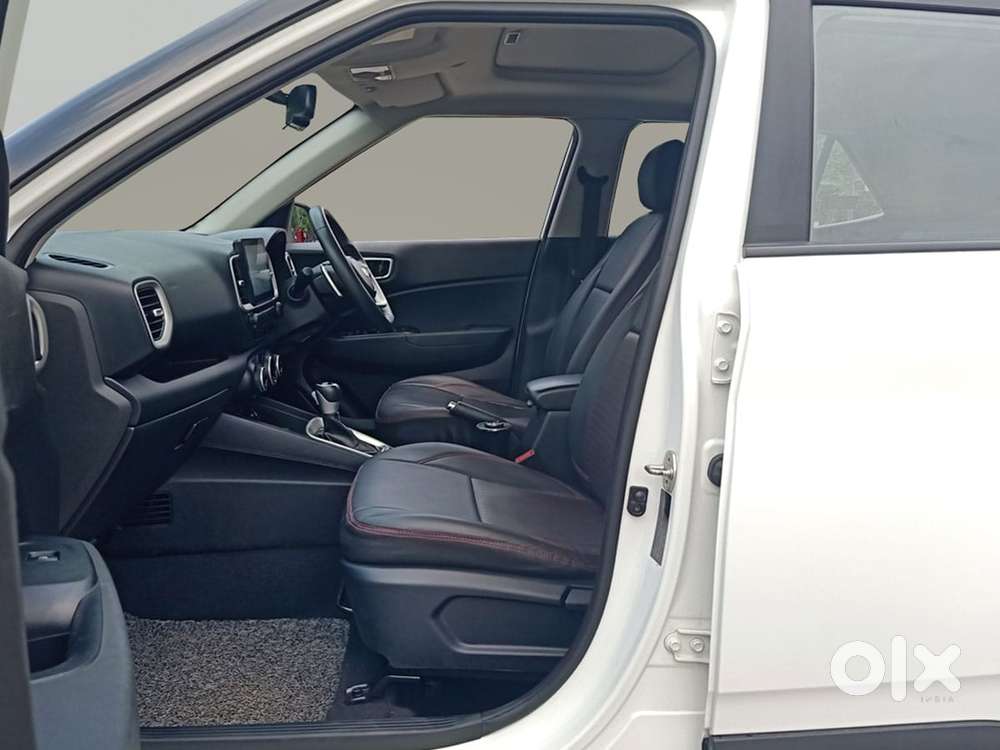 Hyundai Venue Sx+ At, 2021, Petrol