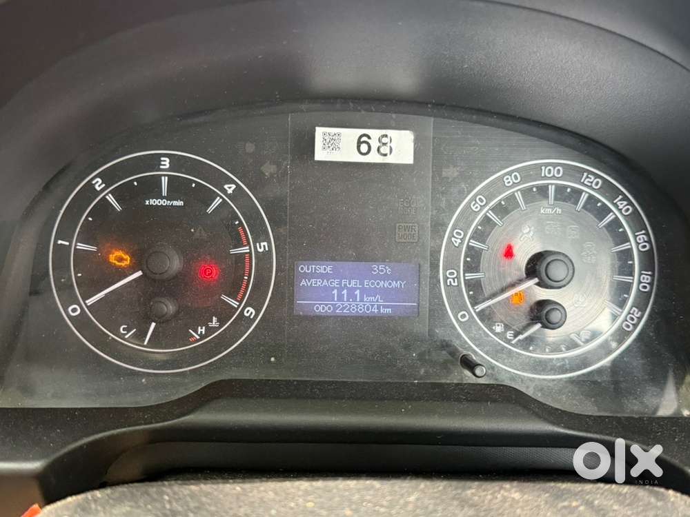 Toyota Innova Crysta G 2017