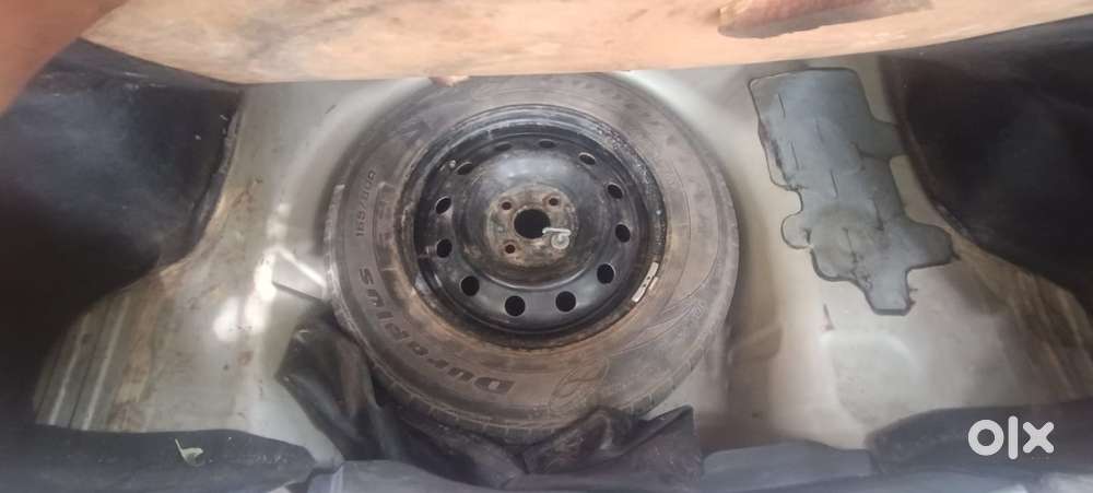 Maruti Suzuki Swift Dzire 1.2 Vxi Bsiv, 2013, Petrol