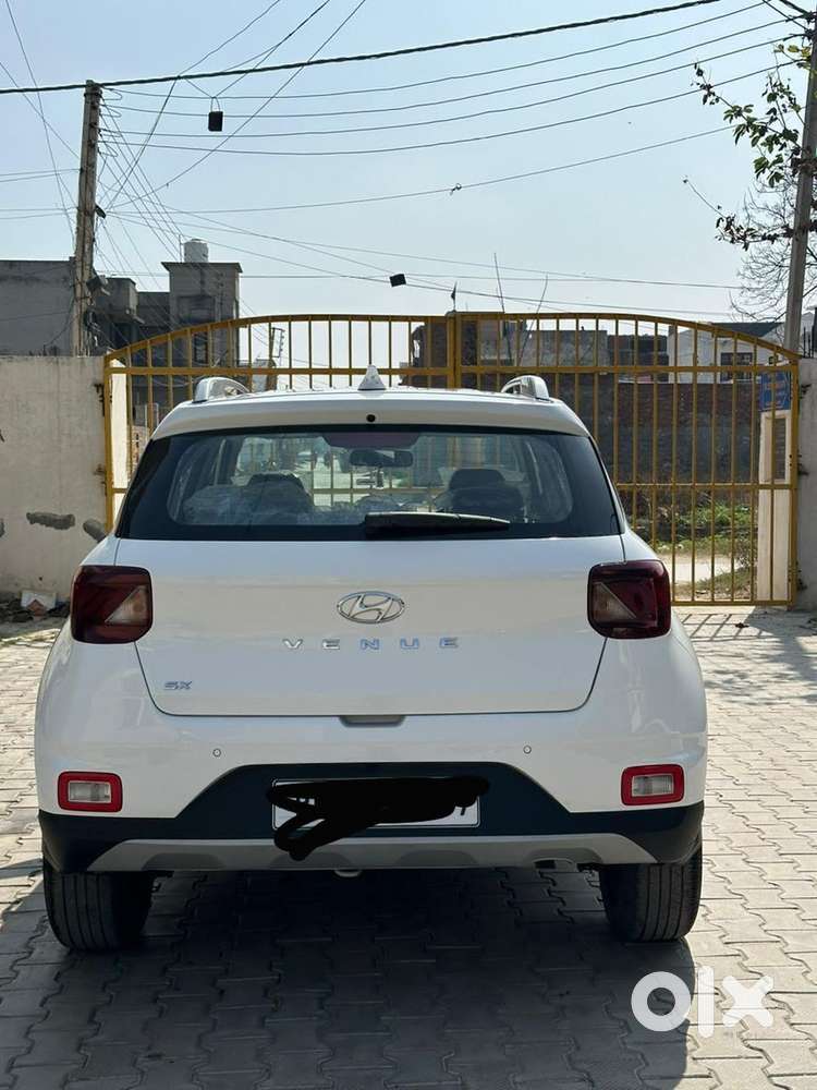Hyundai Venue Diesel 2021