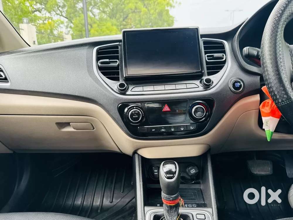 Hyundai Verna 1.5 Sx (o) Vtvt Ivt, 2022, Petrol