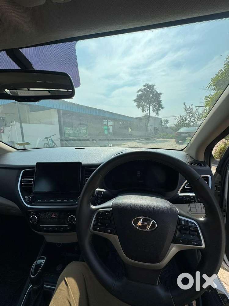 Hyundai Verna 2022 Diesel 49000 Km Driven