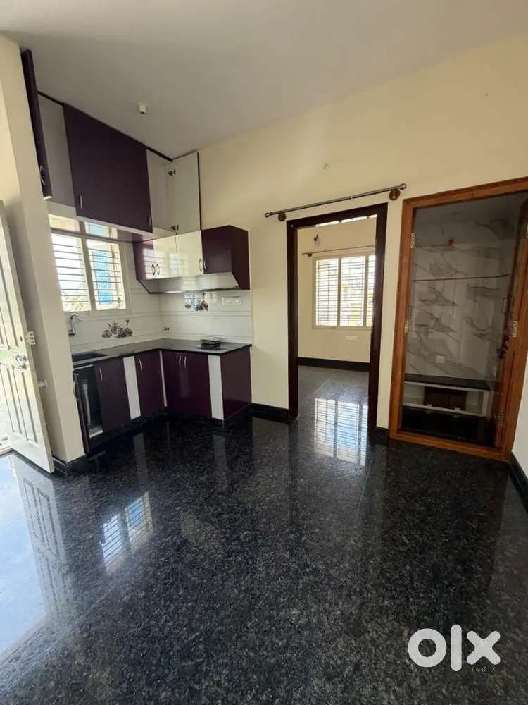 Hebbal 2nd stage house for rent in 1bhk 2nd floor