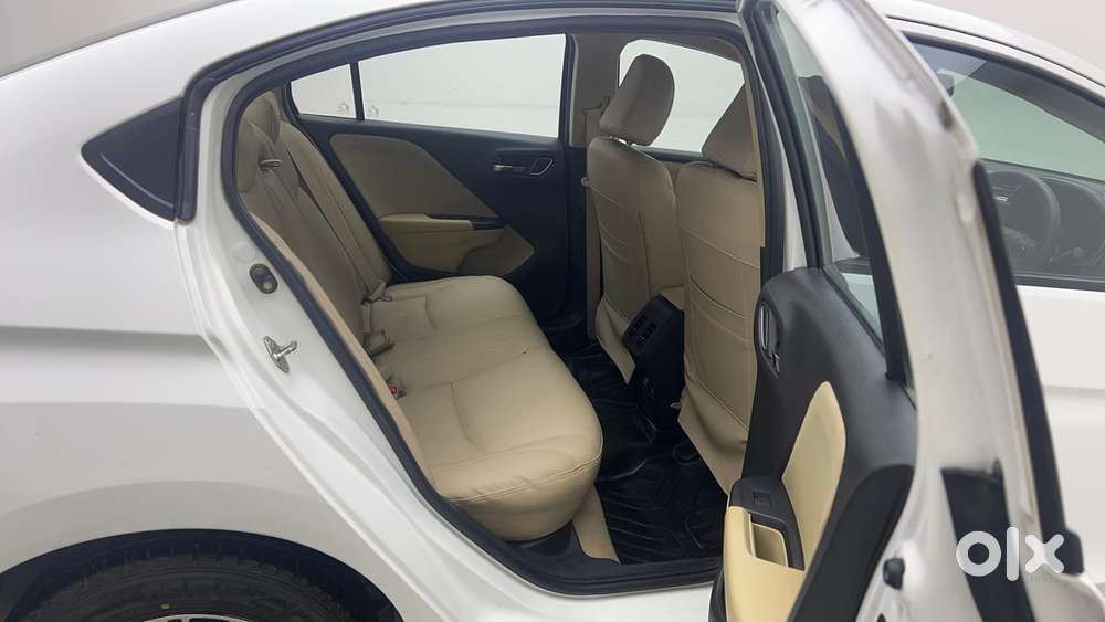Honda City 1.5 V 4th Gen I-vtec Mt, 2023, Petrol