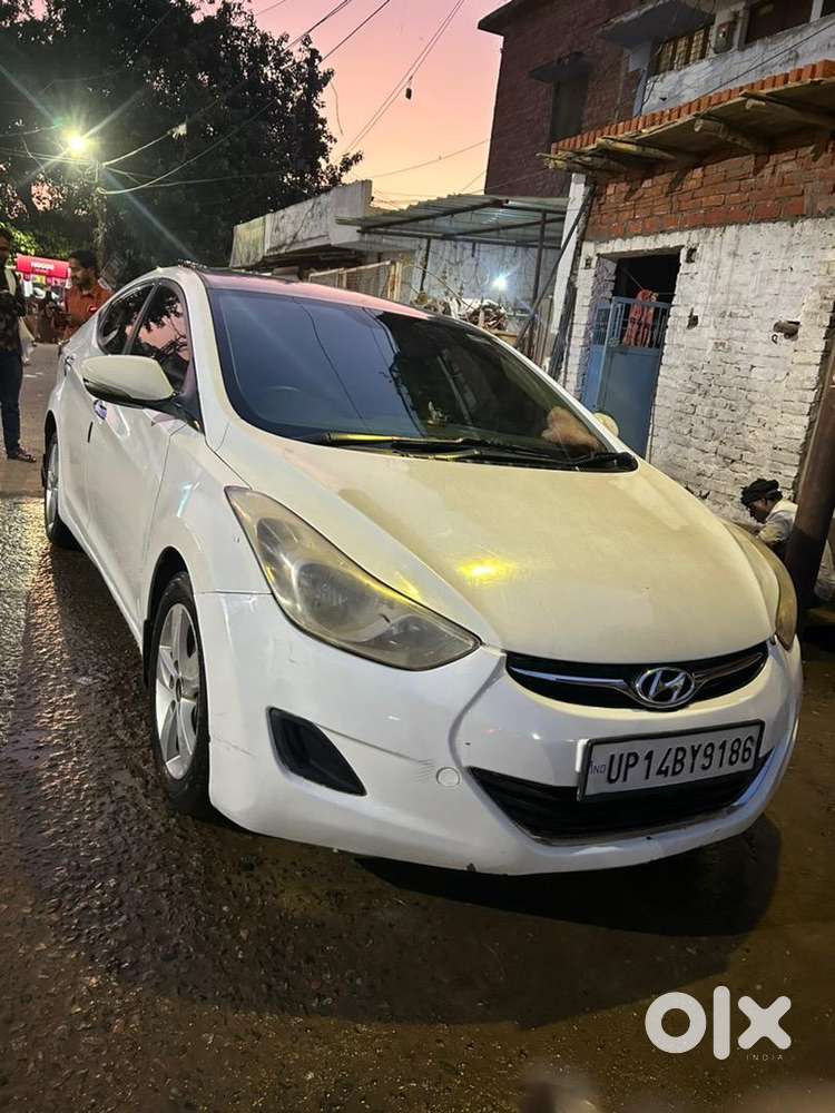 Hyundai Elantra 2013 Diesel 96000 Km Driven