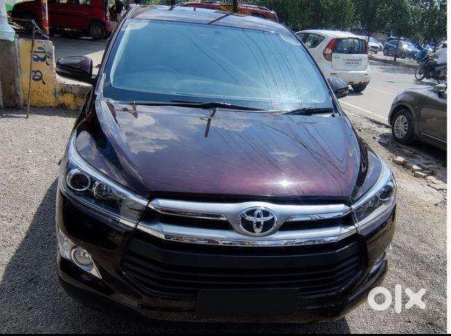 Toyota Innova Crysta 2018 Diesel Well Maintained