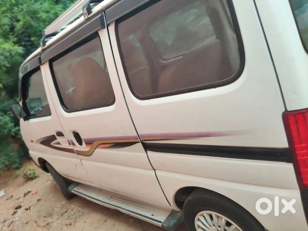 Maruti Suzuki Eeco 2011