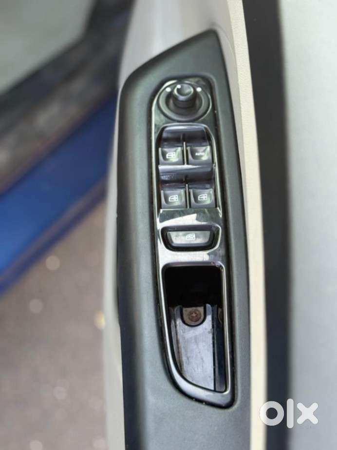 Renault Triber Rxz, 2020, Petrol