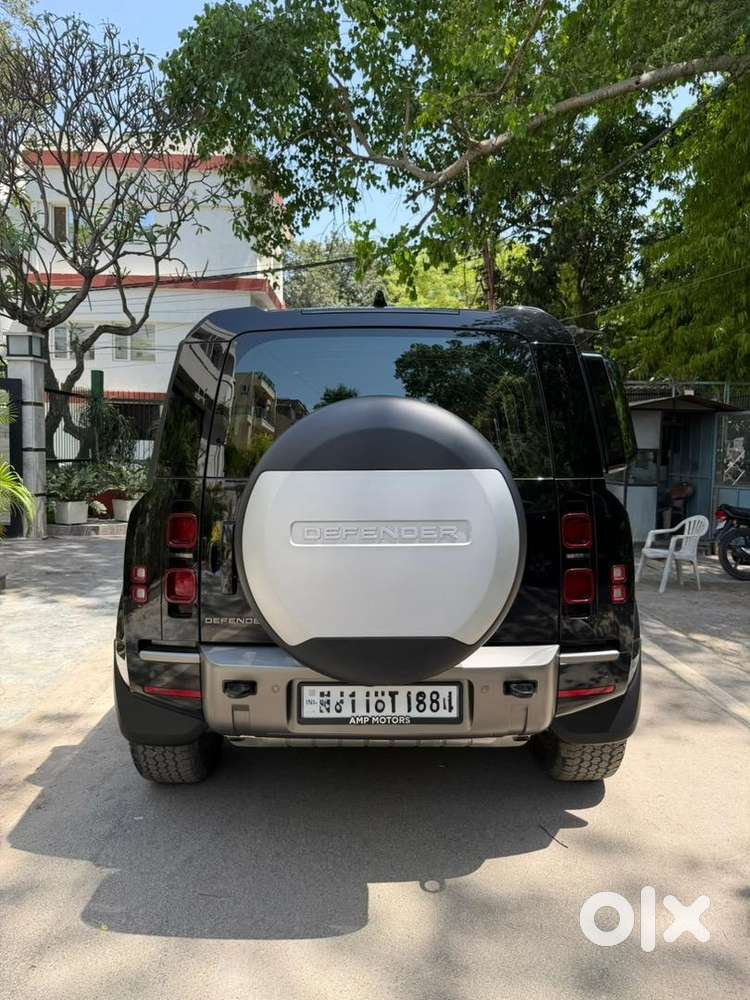 Land Rover Defender 2025 Petrol 110 Dymanic Hse
