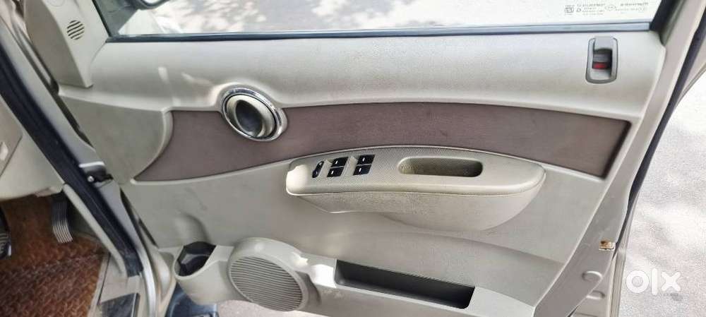 Mahindra Quanto C8, 2014, Diesel