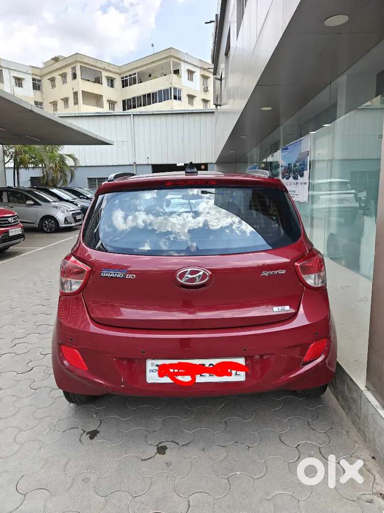 Hyundai Grand I10 Sports -showroom Track
