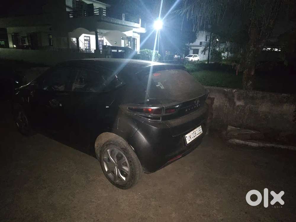 Tata Altroz 2023 Petrol 15000 Km Driven