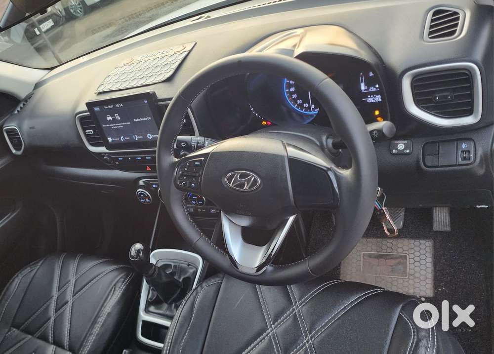 Hyundai New Venue, 2022, Cng & Hybrids