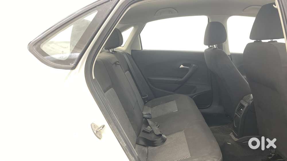 Volkswagen Vento 1.2 Tsi Comfortline At, 2016, Petrol