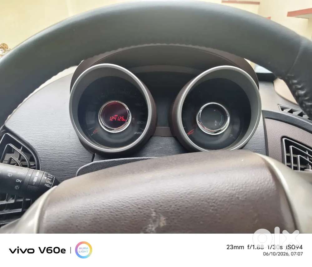 Mahindra Xuv500 2013 Diesel 125000 Km Driven