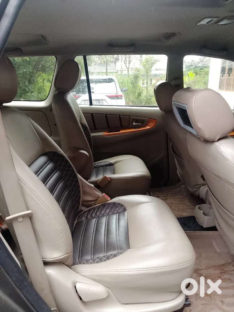 Toyota Innova 2.5 Vx 2010