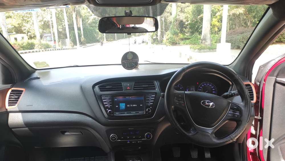 Hyundai I20 Asta 1.2 Mt Dual Tone, 2017, Petrol